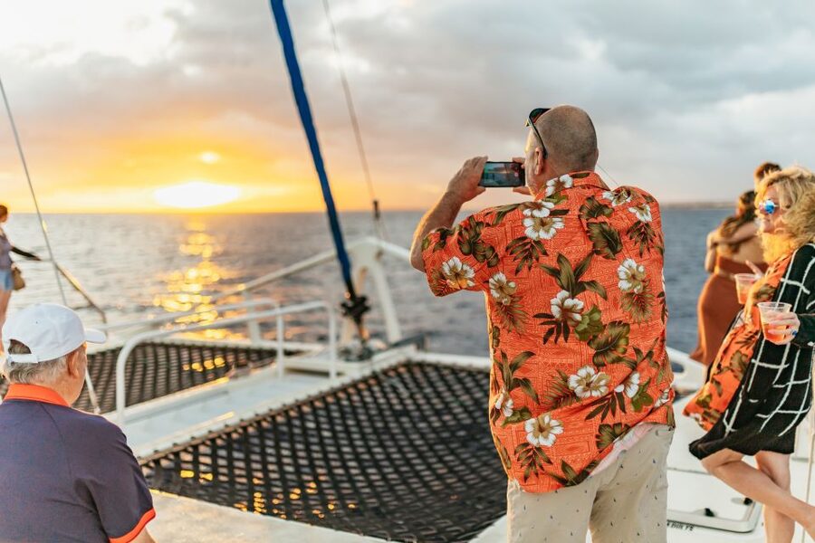Oahu: Waikiki Sunset Catamaran Cocktail Cruise - Diamond Head, sunset color, and Honolulu after dark