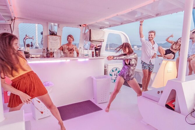 Ocean Catamaran Cruise Ibiza with Unlimited Drinks and BBQ - Who will enjoy this catamaran cruise?