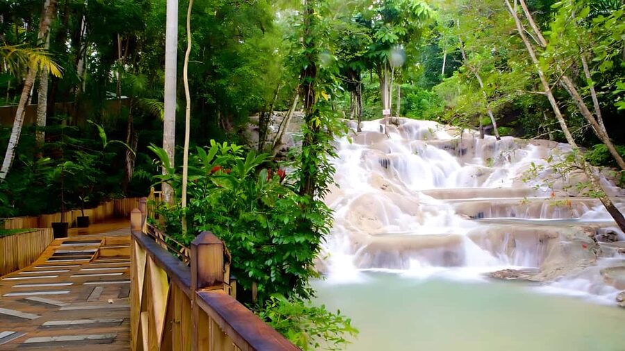Ocho Rios Catamaran: Dunn's River, Snorkeling & Open Bar - Key points to know before booking