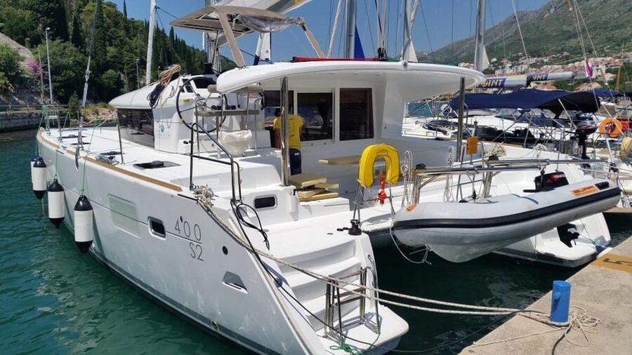 Olbia: catamaran tour in the Tavolara Marine Protected Area - Tavolara Marine Protected Area by sea