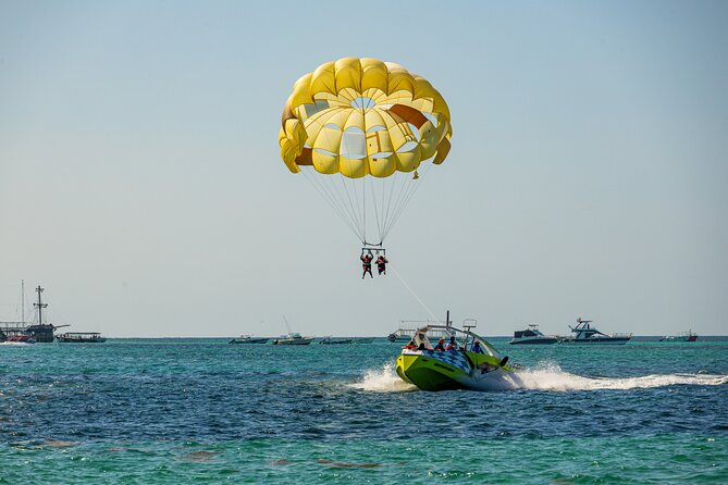 PACKAGE DEAL Catamaran- Snorkeling - Hooka Diving - Parasailing - Equipment, timing, and the main risks