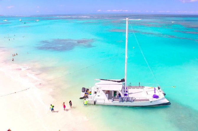 PACKAGE DEAL Catamaran- Snorkeling - Hooka Diving - Parasailing - Snorkeling at the reef