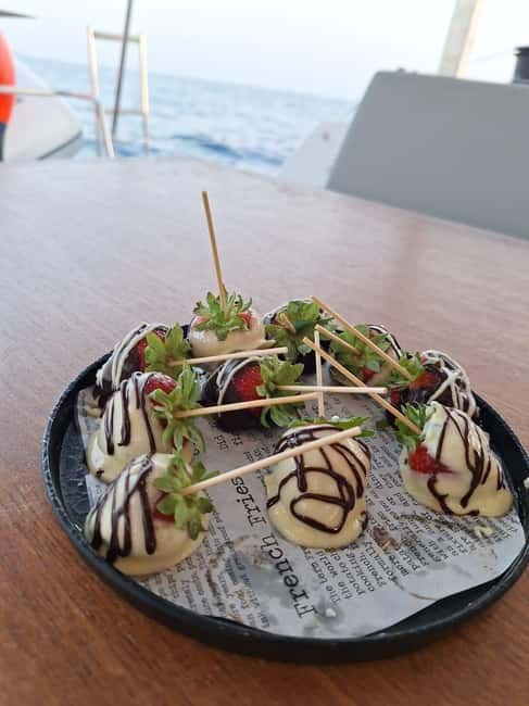 Palma: 2-Hour Sunset Catamaran Cruise with Drinks - Should you book it?