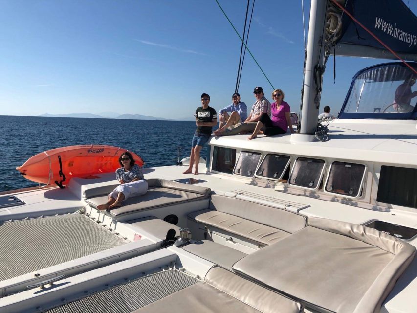 Paros: Catamaran Cruise with Swimming, Meal and Drinks - Panteronisi, Tigani, and Glaropounta: the first swim