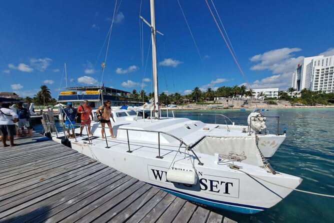 Party at Sea Private Catamaran Tour with Music and Drinks - What the private format is worth