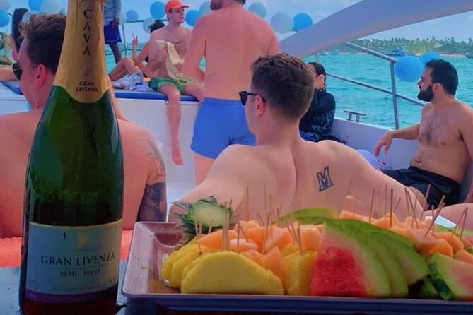 Party Boat / Catamaran Party in Punta Cana - What is included, and what is not