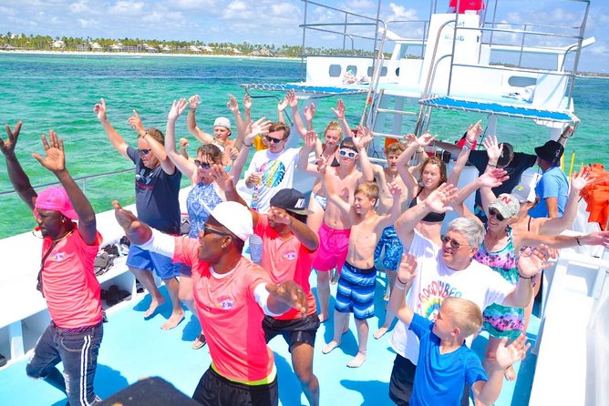 Party boat in Catamaran with Open Bar adults only - Key points to know before boarding