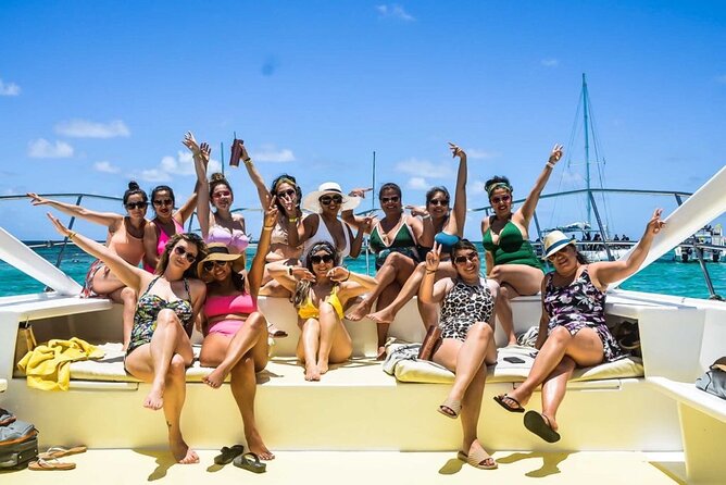 Party boat in Catamaran with Open Bar adults only - The afternoon begins with shared hotel pickup