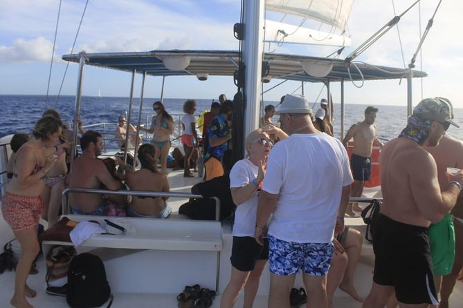 Party boat in Catamaran with Open Bar Only Adults + Snorkeling - What to bring and how to prepare