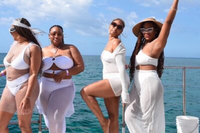 Party Catamaran: OpenBar, Music, Negril Beach, Caves, Snorkeling