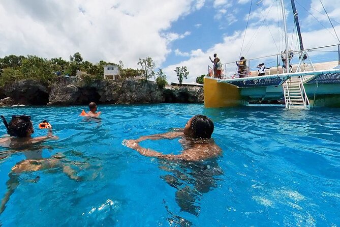Party Catamaran Sunset Ricks Cafe Negril Open Bar and DJ - Key points to know before you book