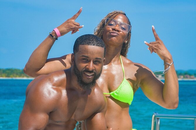Party Catamaran Sunset Ricks Cafe Negril Open Bar and DJ - Arriving at Rick’s Cafe