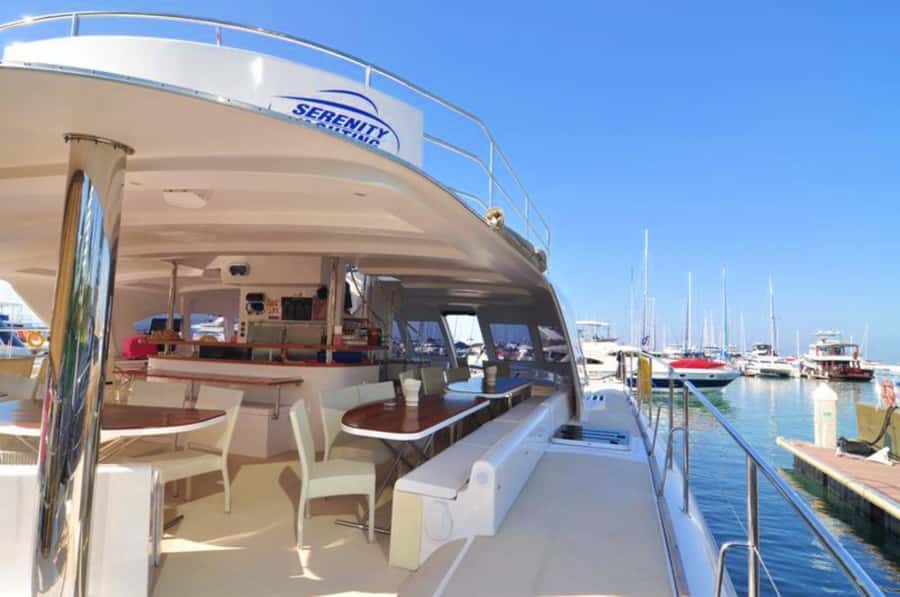 Pattaya: 3 Islands Catamaran Tour with Buffet Lunch - Koh Rin: clear water with seasonal limits