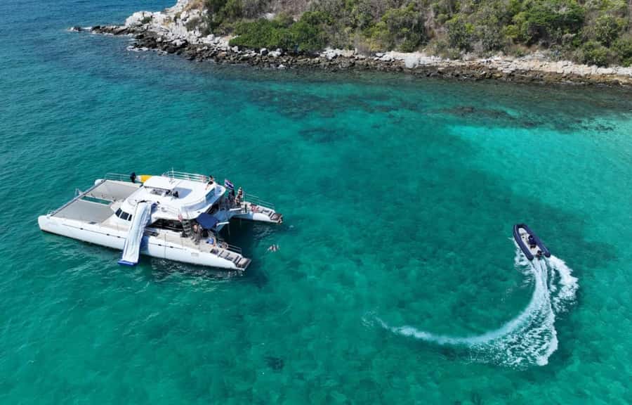 Pattaya: 3 Islands Day Tour on Catamaran with Buffet Lunch - Koh Phai: the prettiest beach stop