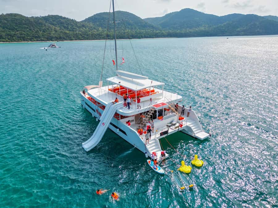 Pattaya: 3 Islands Hopping Day Tour on Catamaran with party - Who should book this catamaran day?