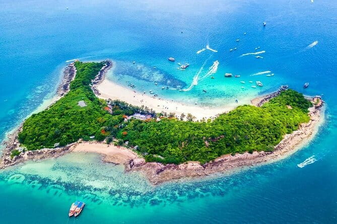 Pattaya: 3 Islands one day trip on Catamaran with Lunch - Koh Ped: monkeys, photos, and a change of pace