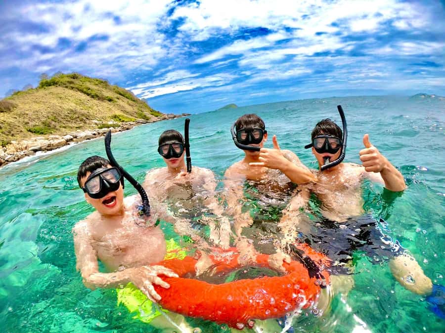 Pattaya: Exclusive 3-Island Catamaran Tour with Buffet Lunch - Key points at a glance