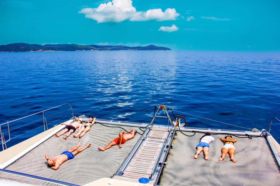 Pattaya: Exclusive 3-Island Catamaran Tour with Buffet Lunch - A full day beyond Pattaya’s shoreline