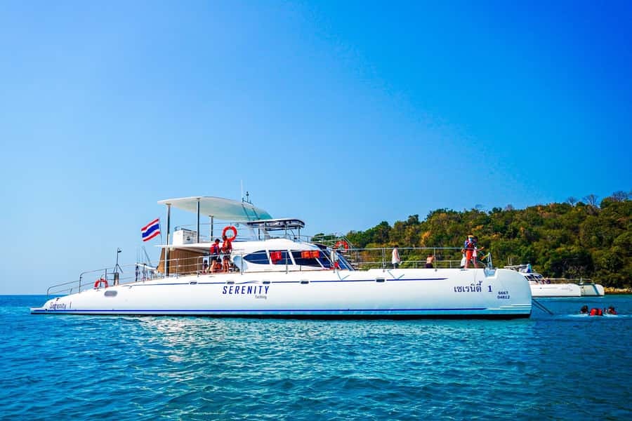 Pattaya: Exclusive 3-Island Catamaran Tour with Buffet Lunch - Koh Rin: the best water stop