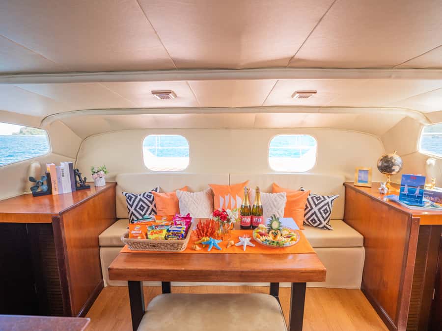Pattaya: Private Sailing Catamaran Island Discoveries - Full-day route C: Koh Rin and Koh Rang Kwain