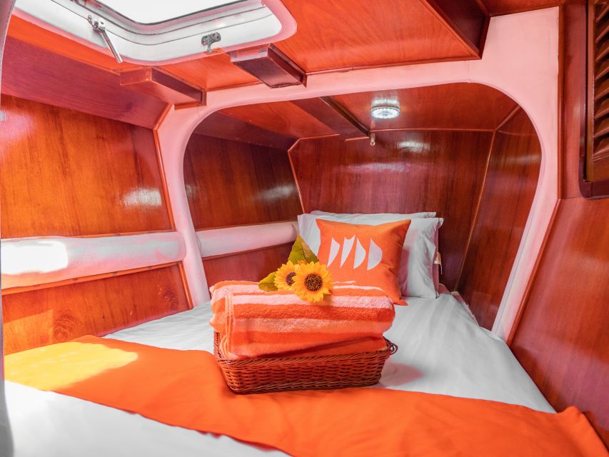 Pattaya: Private Sailing Catamaran Island Discoveries - Crew service and onboard comfort