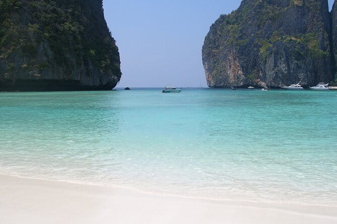 Phi Phi & Bamboo Islands Escape by Luxury Catamaran - Who will enjoy this day most