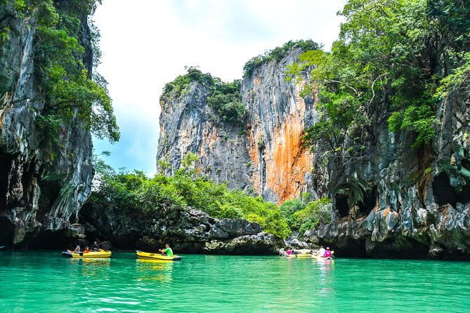 Phi Phi Islands and Khai Island by Premium Speed Catamaran - Lunch and local streets on Phi Phi Don