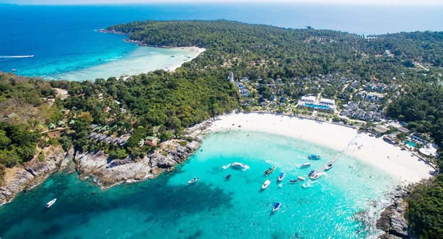 Phuket: Coral and Racha lslands Catamaran Tour with Lunch - Why the small Aeolos catamaran matters