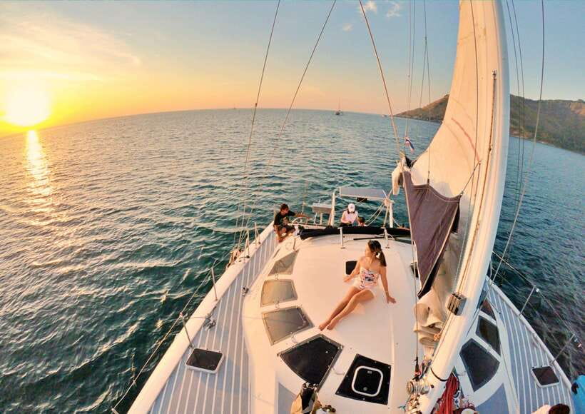 Phuket: Coral Island Catamaran Cruise with Sunset Dinner - Kahung Beach and Coral Island free time