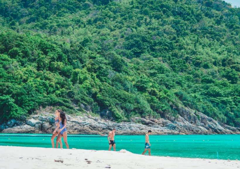 Phuket: Coral Island Catamaran Cruise with Sunset Dinner - Should you book the Coral Island sunset cruise?
