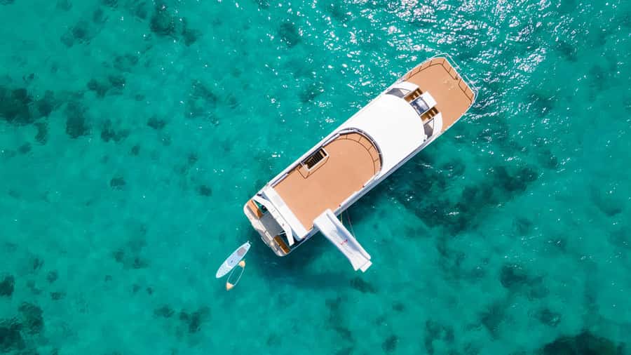 Phuket: Phi Phi, Bamboo & Maithon by Premium Speed Catamaran - Who should book this day trip?