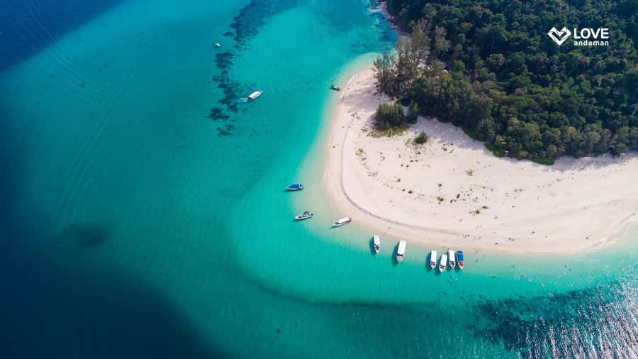 Phuket: Phi Phi Maiton Island Sunset Premium Catamaran Tour - Why this catamaran route works