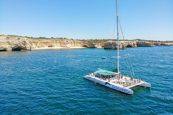 Portimao: Benagil Caves & Coastline - Catamaran - What this Portimão catamaran trip is really like