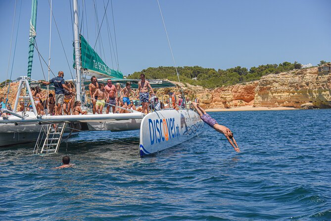 Portimao: Benagil Caves & Coastline - Catamaran - Praia da Marinha and the sandstone cliffs