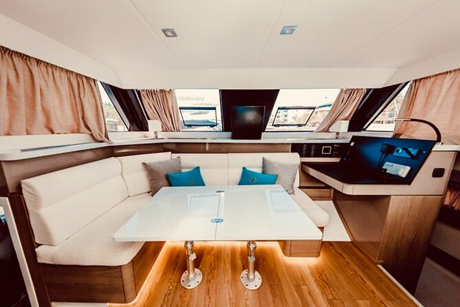 PREMIUM catamaran excursion archipelago of La Maddalena - Porto della Madonna and the first swim