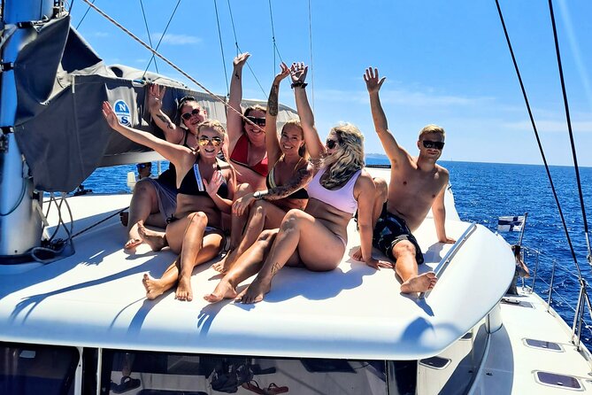 Private 4 hour Catamaran cruise in south coast of Gran Canaria - Cruising West Along Gran Canaria’s Southern Coast