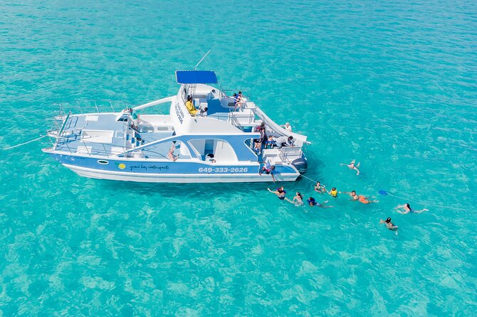 Private 7-Hour Catamaran Tour in Turks and Caicos - Little Water Cay and the Iguana Island visit
