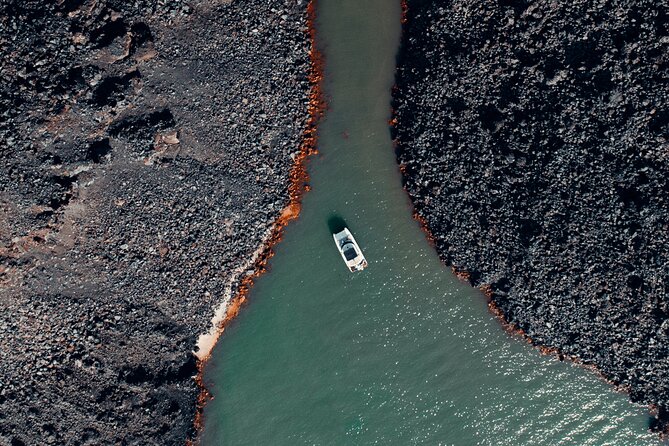 Private Caldera Cruise with Power Catamaran ENJOY incl. Meal & Drinks - Red Beach and the short volcanic shoreline stop