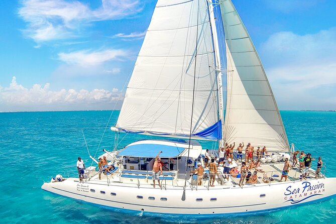 Private Catamaran from Cancun to Isla Mujeres | For up to 100 pp - Who will enjoy this catamaran most