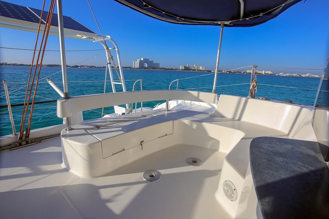 Private Catamaran from Cancun to Isla Mujeres | For up to 30 pepl - Who will get the most from this catamaran?