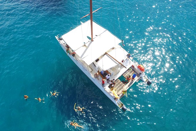 Private Catamaran Snorkeling Cruise in Los Cabos - Food, open-bar service, and the value of personal attention