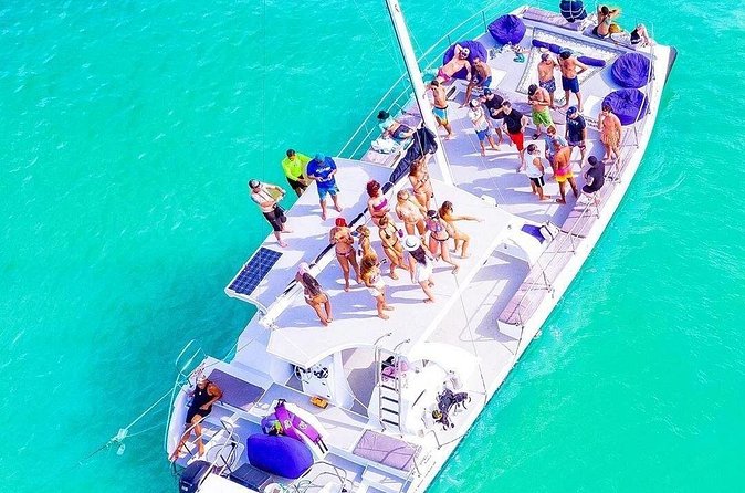 Private Catamaran Snorkeling Family Adventure - The crew and the VIP feel