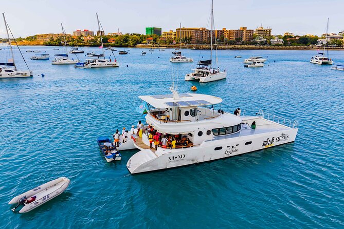 Private Catamaran - Stone Town Islands & Sandbanks (5 hrs) - Food and service are strong reasons to choose this charter