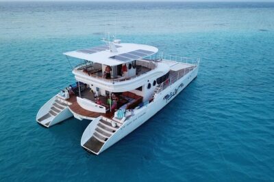 Private Catamaran – Stone Town Islands & Sandbanks (8 hrs)