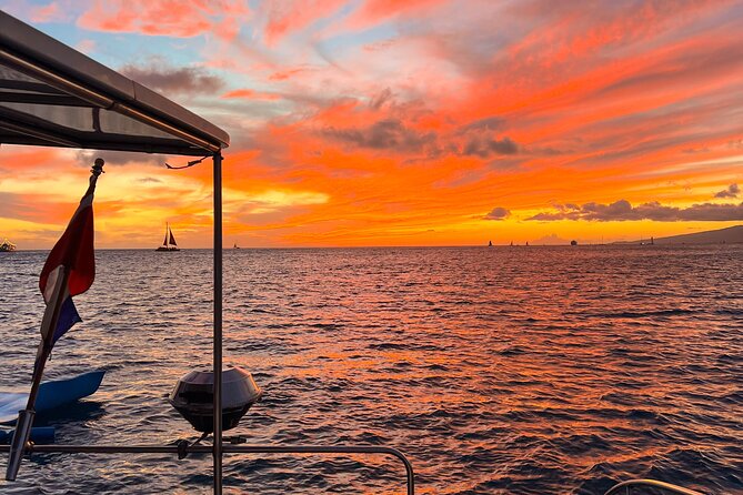 Private Catamaran Sunset Sail in Waikiki - Why Captain Tom and Savannah Matter