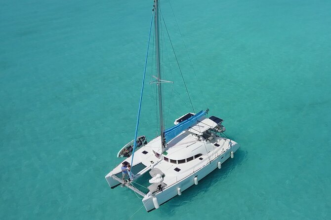 Private Catamaran Swim sail snorkel cliff jumping SUP - Sailing, swimming, and Bermuda’s sheltered coves