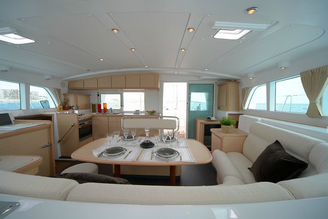 Private Catamaran Tour: Lisbon coast cruise with barbecue and drinks - Finding the dock and preparing for the day