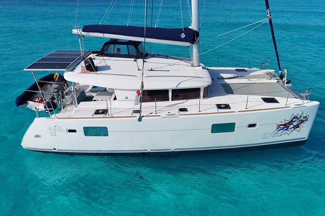 Private Catamaran Tour to Isla Mujeres - Snorkeling around El Meco reef