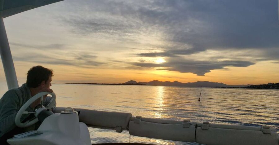Private catamaran trip in the Bay of Juan les Pins at sunset - A quiet way to see Juan-les-Pins from the water