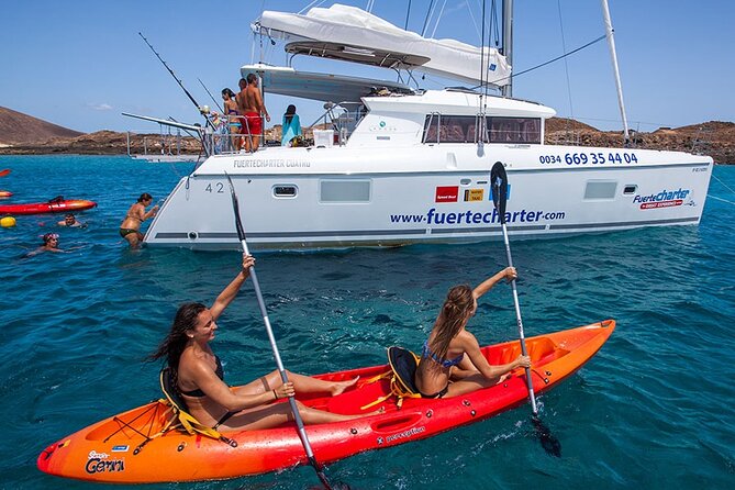 Private Catamaran trips to Lobos Island in Lagoon 400 - The Route Toward Lobos Island